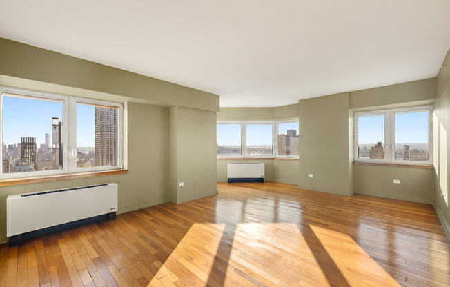 3 beds, 3 baths, 2,571 sqft, $27,000, Unit PH1