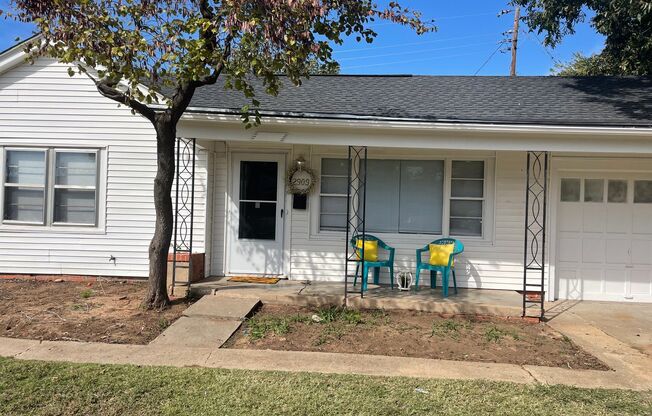 2 bed 1 bath , on the edge of Nichols hills, Cute Retro house with new EVERYTHING & modern amenities!