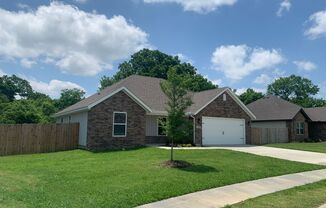 Lovely 3 Bedroom Home in Prairie Grove!!