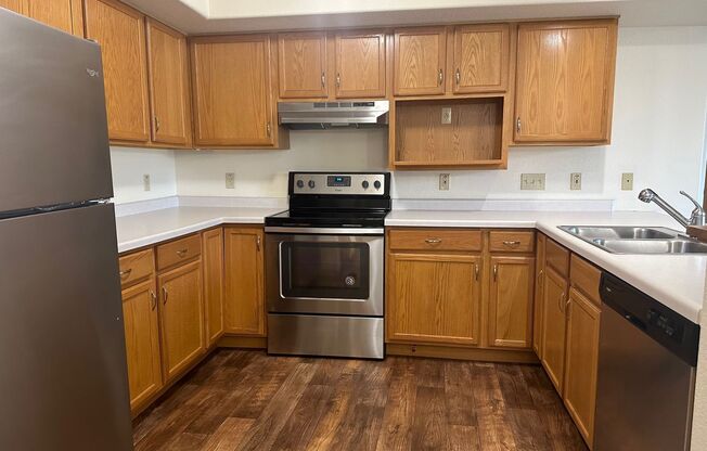 1 bed, 1 bath, 1,502 sqft, $1,755, Unit 33502