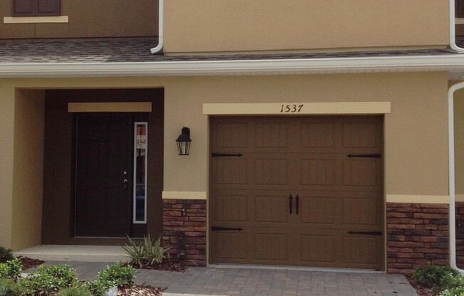 3/2.5 Two-Story Townhouse with 1 Car Garage in Gated Community- Longwood!