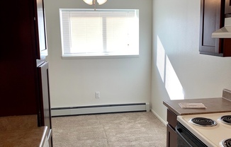 2 beds, 1 bath, 800 sqft, $895, Unit Unit 1