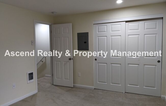 2 beds, 1.5 baths, $2,300