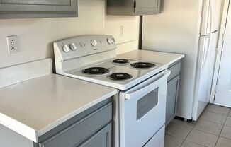 2 beds, 2 baths, $1,095, Unit 206B