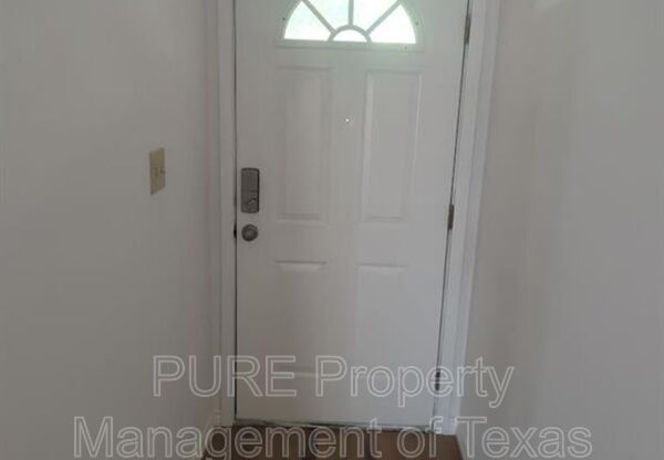 5204 PEPPERTREE PKWY