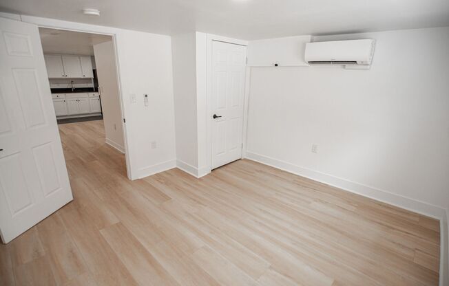 1 bed, 1 bath, 600 sqft, $899, Unit Unit 111