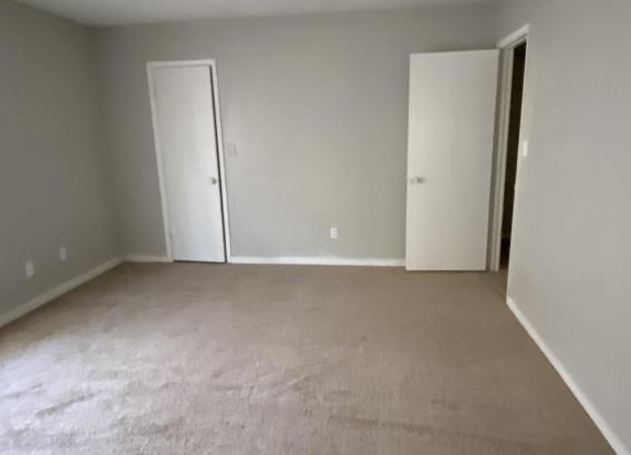2 beds, 2 baths, 1,300 sqft, $1,350