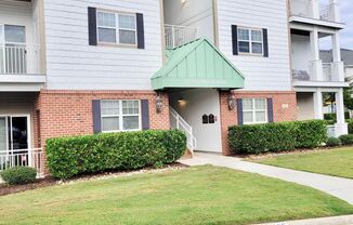 2BD/2BA Condo in Chesapeake New Paint & New Carpet!!
