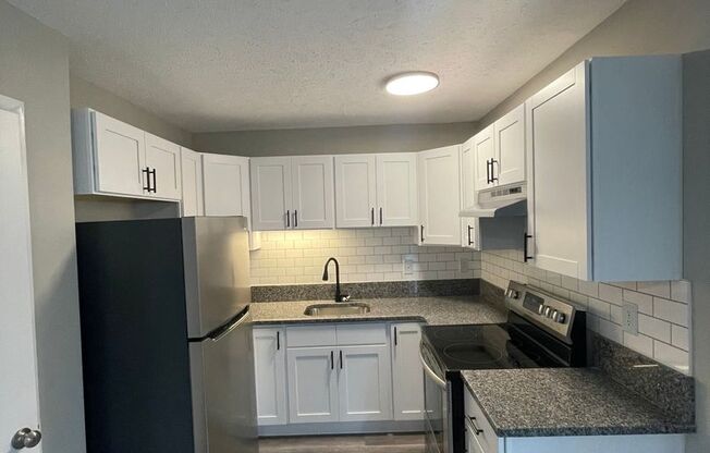 2 beds, 1.5 baths, 1,100 sqft, $1,099, Unit 720-D