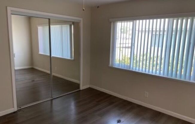 1 bed, 1 bath, $2,095, Unit 10