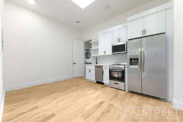 234 24 ST