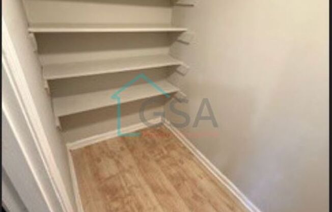 3 beds, 1.5 baths, 1,240 sqft, $1,200, Unit 136 Pine Creek Ct-1