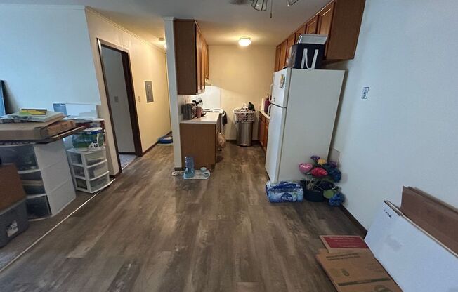 1 bed, 1 bath, $895, Unit 56
