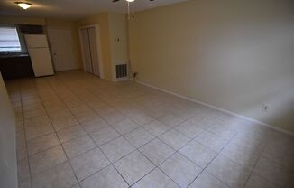 2 beds, 1 bath, $1,100