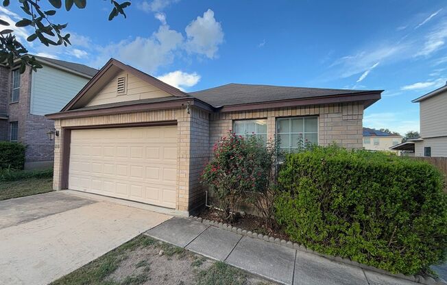 Charming 3-Bedroom Home Near Lackland AFB!