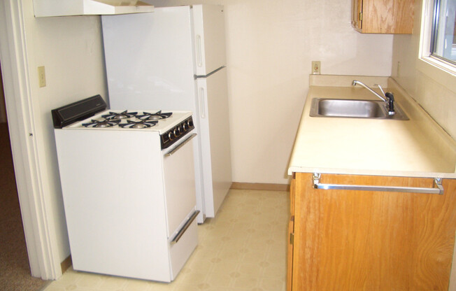 This is a nice studio apartment with modern fixtures and appliances