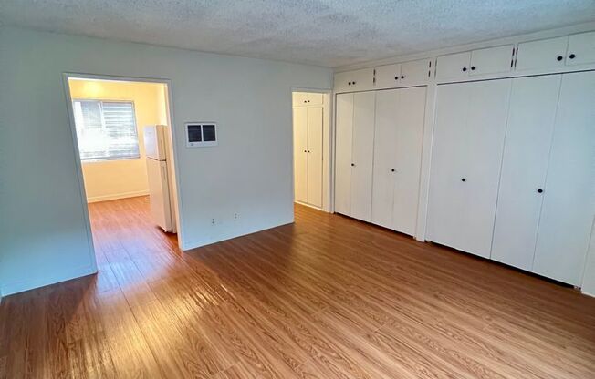 Studio, 1 bath, 500 sqft, $1,595, Unit 342 Temple Ave #3