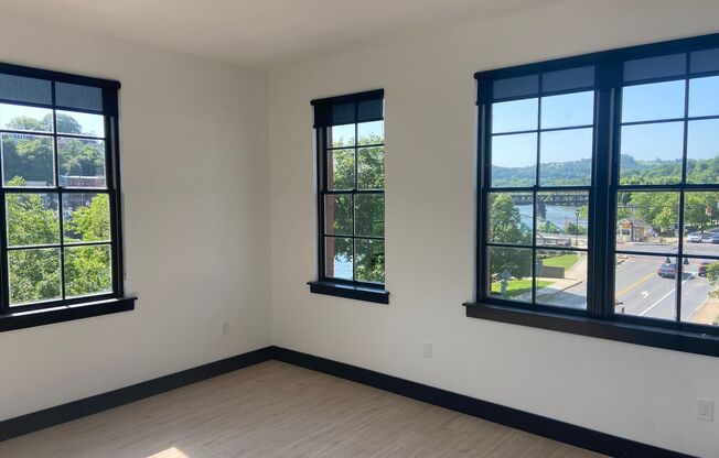 2 beds, 2 baths, 1,077 sqft, $2,500, Unit 501