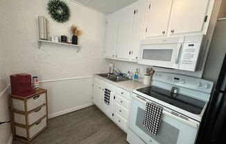 1 bed, 1 bath, $895