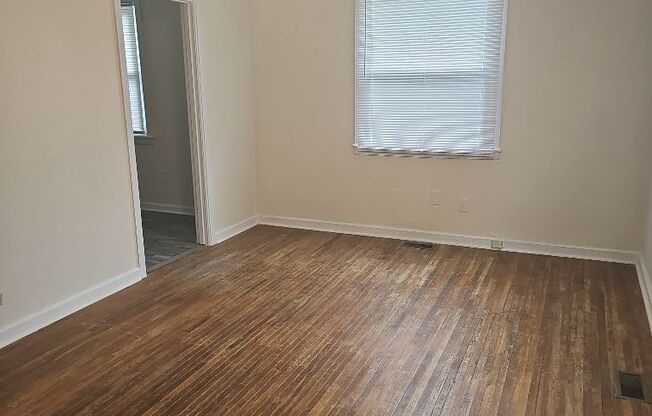 721 BLACKSTONE AVE