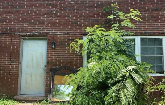 610 MOOREMONT TER