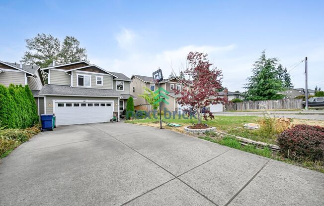 3 BEDS & 2.5 BATH  FOR RENT