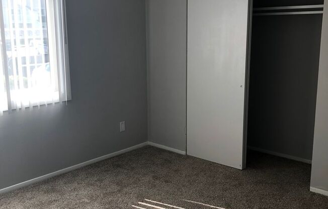 2 beds, 2 baths, 1,042 sqft, $1,474, Unit 5801B