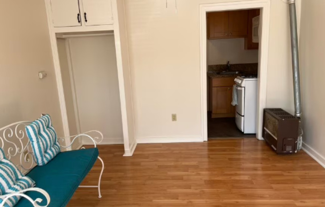 1656, 1670, 1680 -  Ave