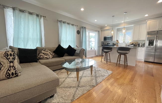 58 STARBIRD AVE