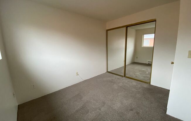 2 beds, 1 bath, 758 sqft, $1,395, Unit 2