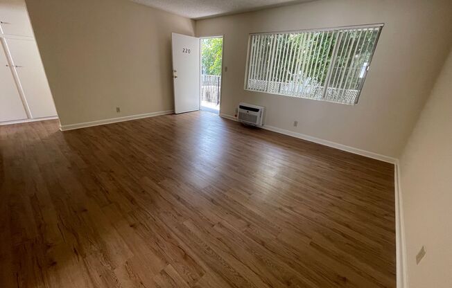 460 W. Doran St. Glendale CA