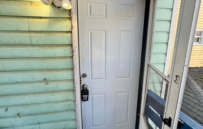 542 5th Avenue (Full Service)