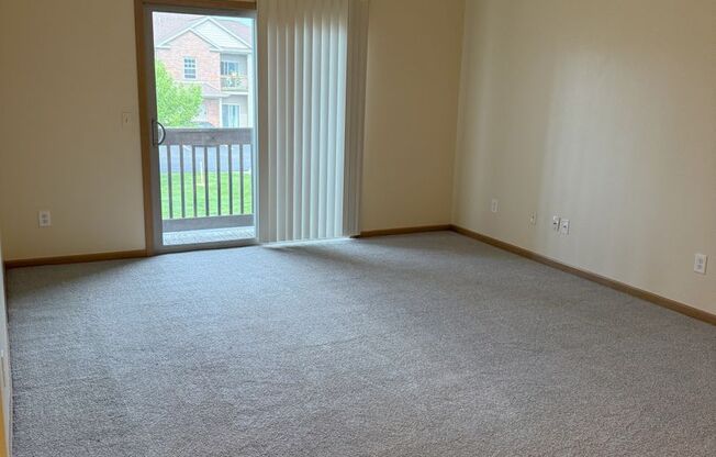 2 beds, 2 baths, 986 sqft, $998, Unit AC07N