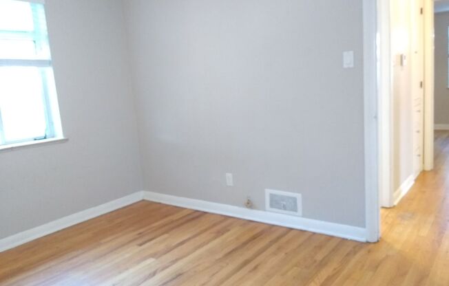 2 beds, 1 bath, $2,295