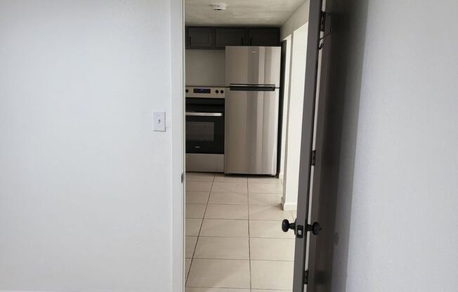 2 beds, 1 bath, $1,200, Unit PM-249-2 Unit B