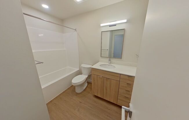 Studio, 1 bath, 314 sqft, $1,250, Unit 408