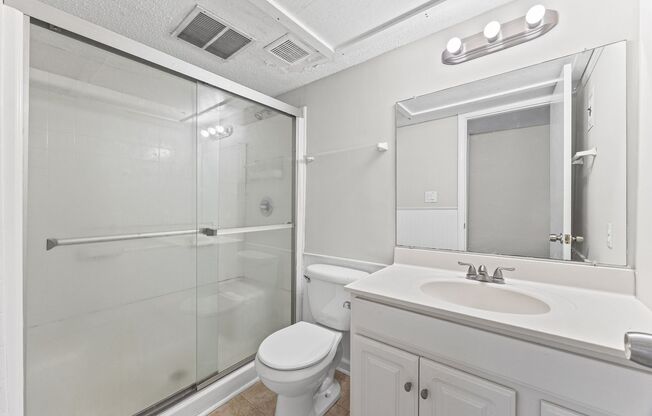 1 bed, 1 bath, $900