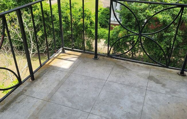 1 bed, 1 bath, 650 sqft, $1,400, Unit 402
