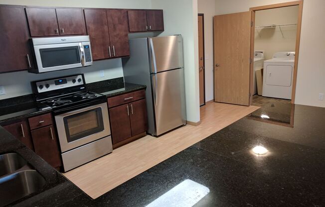 3 beds, 2 baths, 1,238 sqft, $1,410, Unit 615-301