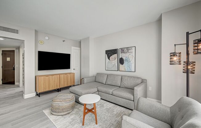 1 Bedroom Furnished Condo in Lake Las Vegas