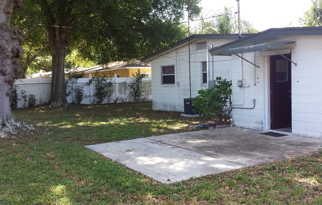 2 beds, 1 bath, $1,700