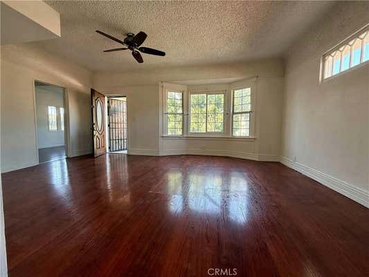 3 beds, 3 baths, 1,520 sqft, $4,300