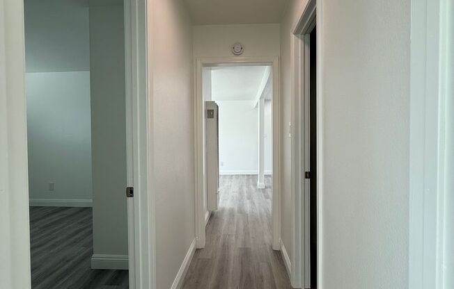 2 beds, 1 bath, 850 sqft, $2,295, Unit 9195-10