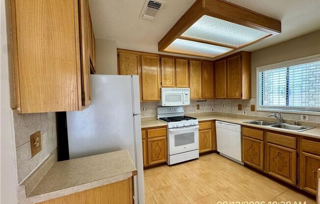 Beautiful 4BR Home with Private Pool & Cul-de-Sac Location
