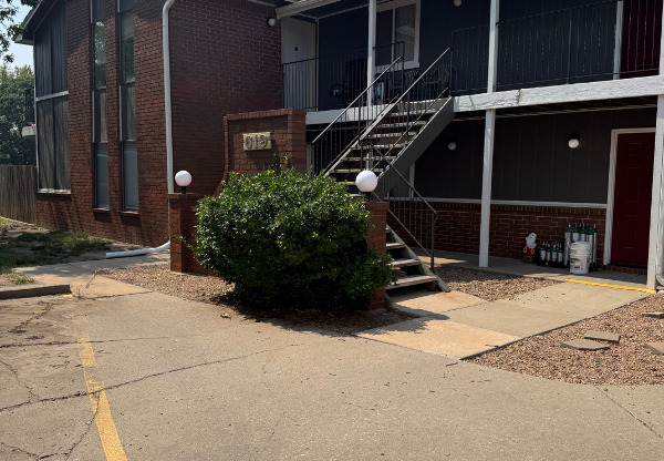 619 S MT CARMEL