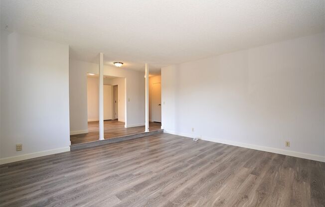 Beautiful Single Family Home in Desirable Neighborhood! Great Schools!