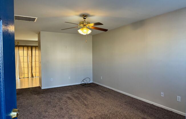 2 beds, 1.5 baths, $1,400