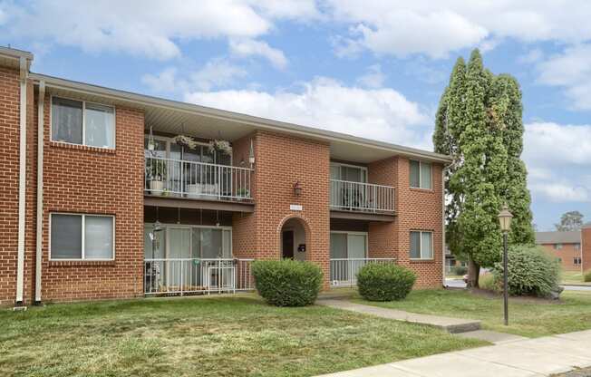 Mechanicsburg Apartments | Delbrook Manor Apartments | our apartments 1 bedroom 2 bedroom