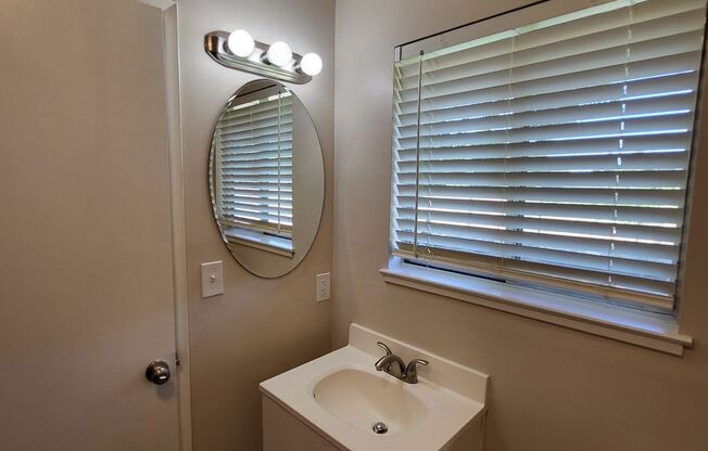 3 beds, 2 baths, 1,500 sqft, $2,200, Unit 4482