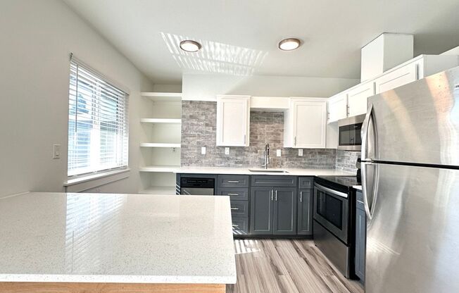 1 bed, 1 bath, 555 sqft, $1,375, Unit 45